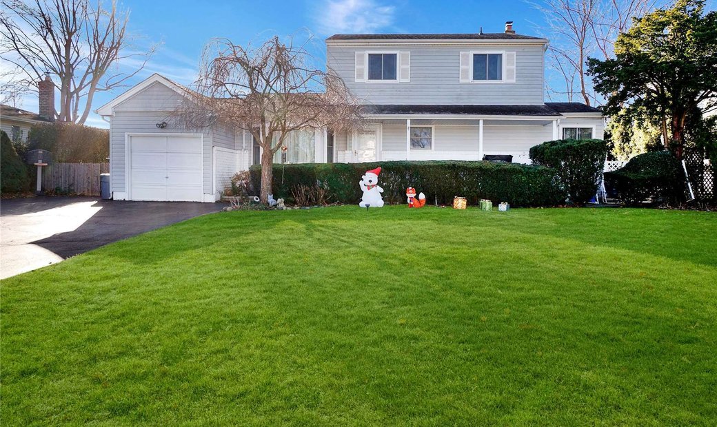 House Commack In Commack, New York, United States For Sale (12406960)