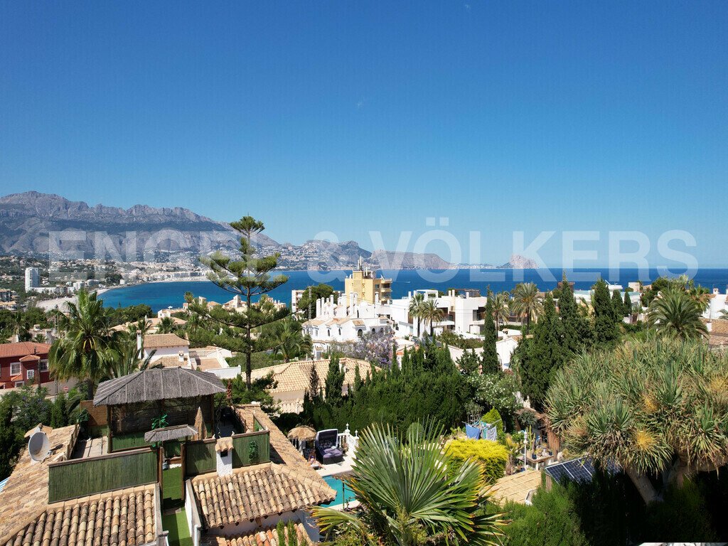 Albir Villa In L'albir, Valencian Community, Spain For Sale (12406979)