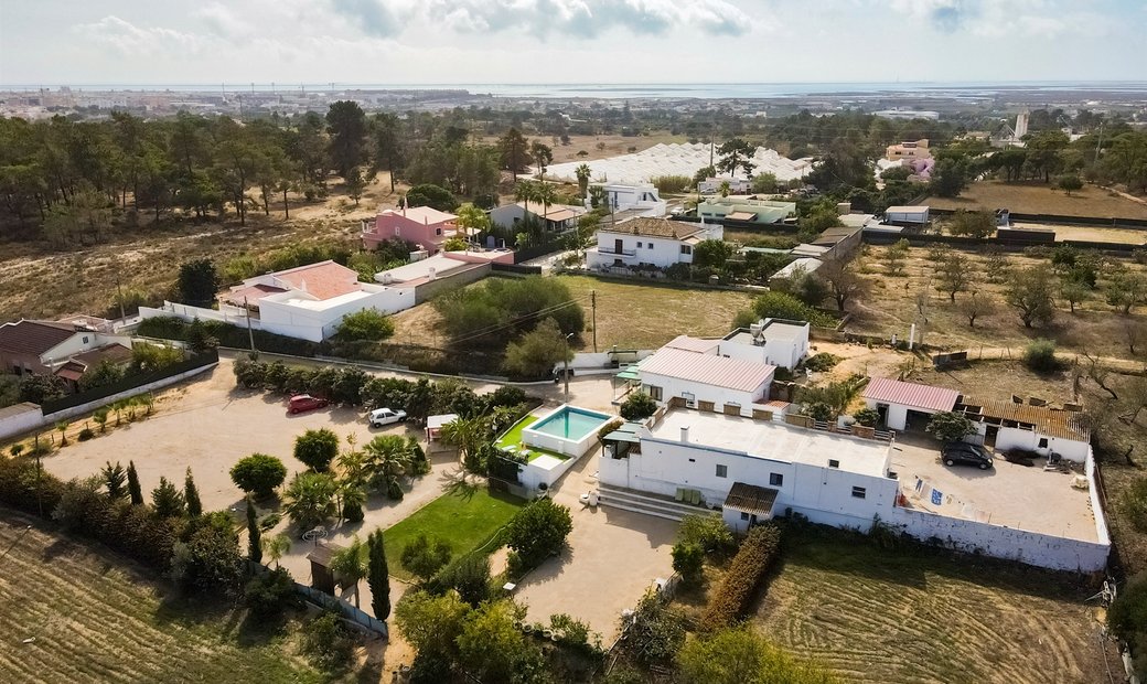 Detached House, 7 Bedrooms, For Sale In Olhão, Algarve, Portugal For