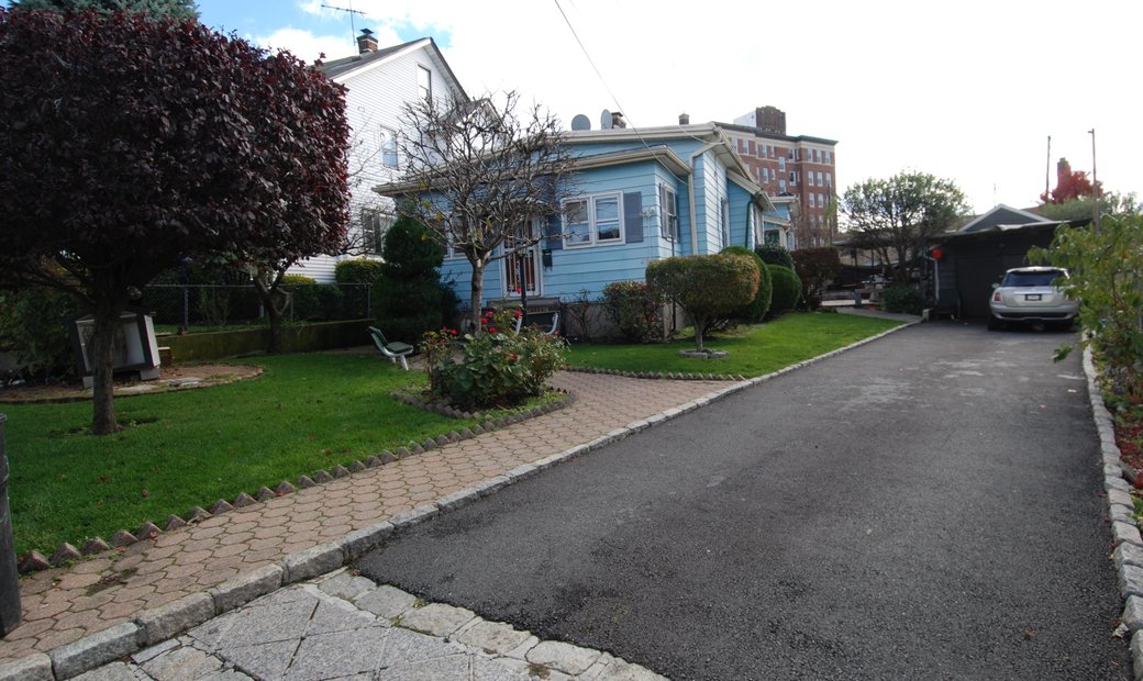 New Rochelle Multi Family Home In New Rochelle, New York, United States