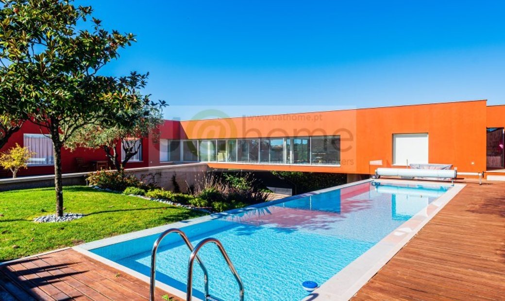 House 4 Bedrooms Sale óbidos In Amoreira, Leiria District, Portugal For