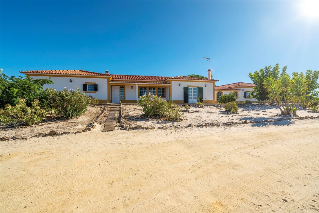 Azienda agricola a Grandola e Santa Margarida da Serra, Setúbal Municipality, Portogallo 2 - 12410823