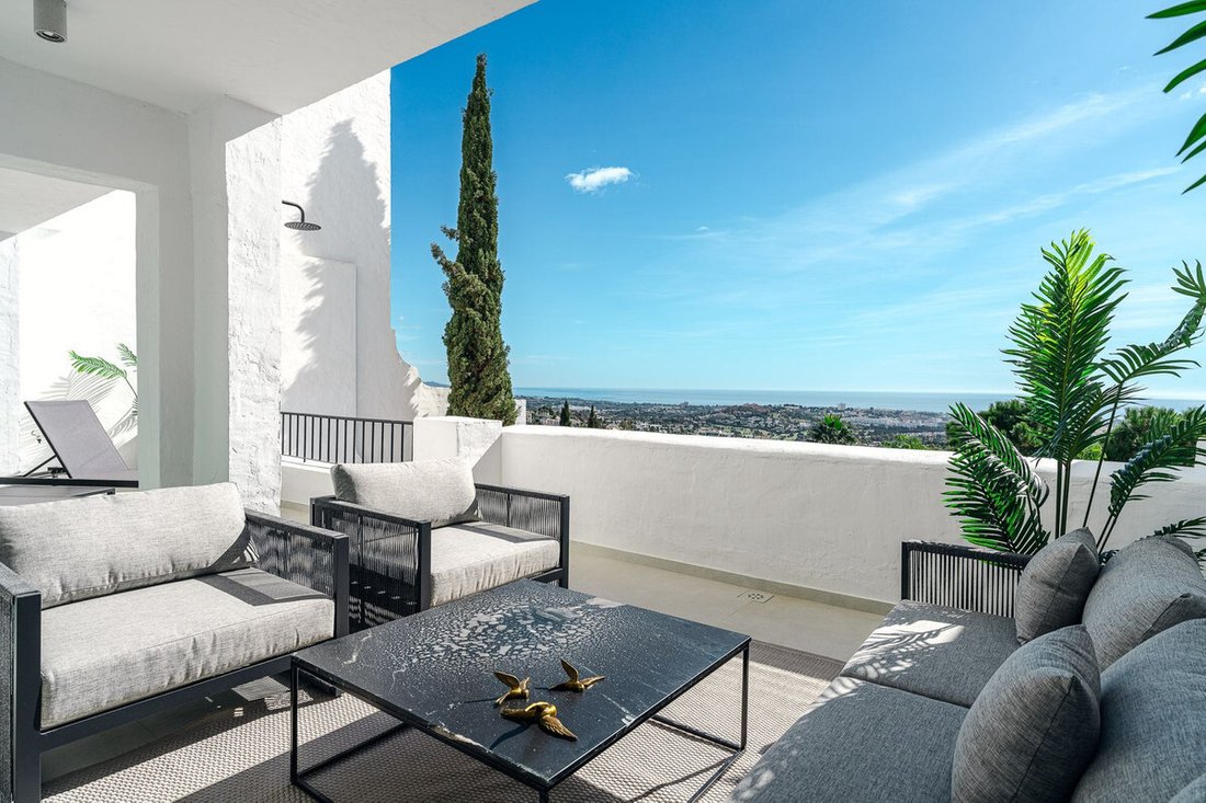 Apartment in Benahavis, Andalusia, Spain 1 - 12413287