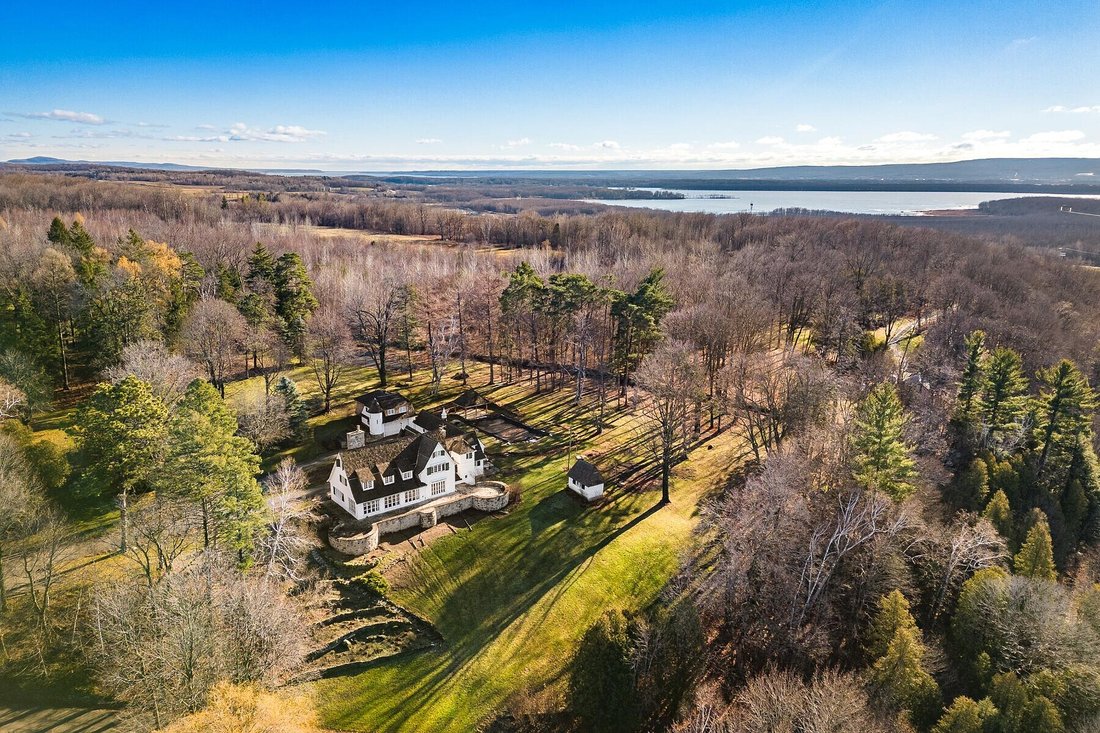 Hillhead Farm Estate In Saint André D'argenteuil, Quebec, Canada For