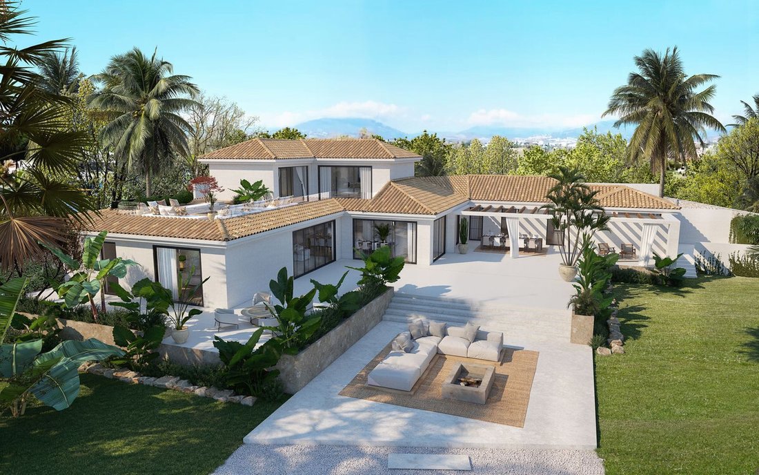 Villa in Estepona, Andalusia, Spain 1 - 12412876