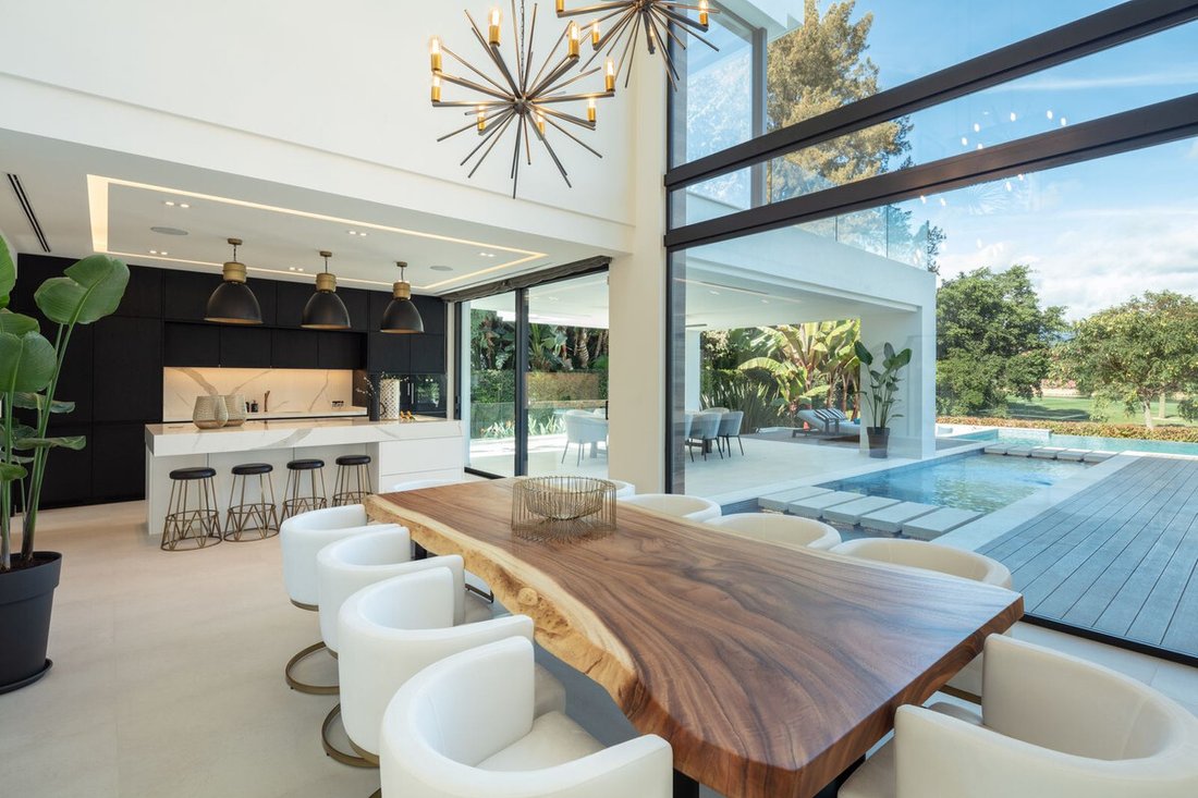 Villa in Puerto Banus, Marbella, Spain 3 - 12413277