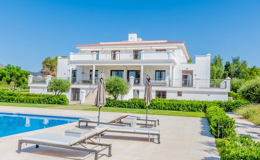 Villa in Guadalmina Alta, San Pedro de Alcantara, Spain 1