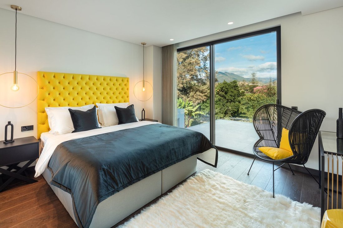 Villa in Puerto Banus, Marbella, Spain 5 - 12413277