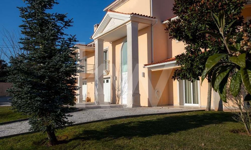 Fantastic Detached House In Fátima In Fátima, Santarém District