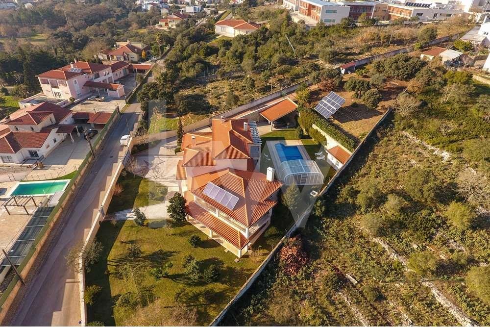 Fantastic Detached House In Fátima In Fátima, Santarém District