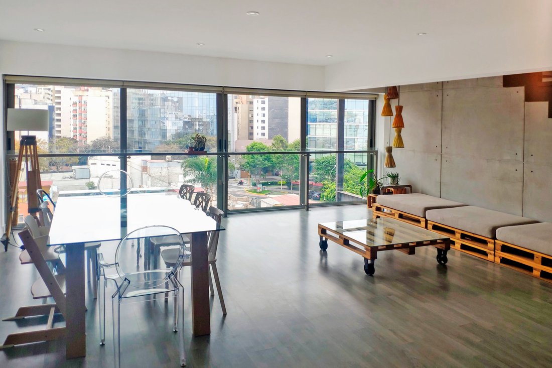 Precious Duplex Located In Miraflores, Metropolitan Municipality Of