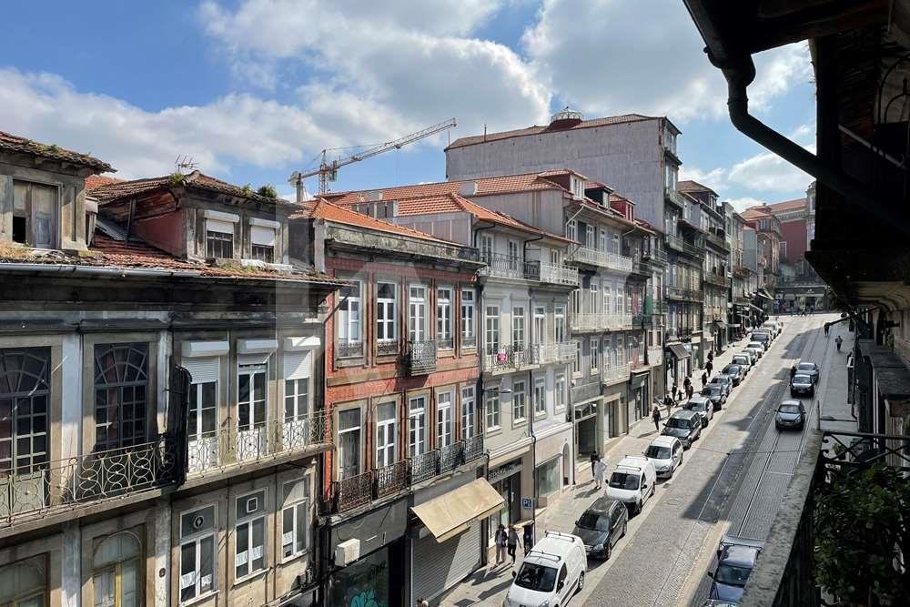 Building At Rua 31 De Janeiro And Rua Da In Porto, Porto District ...