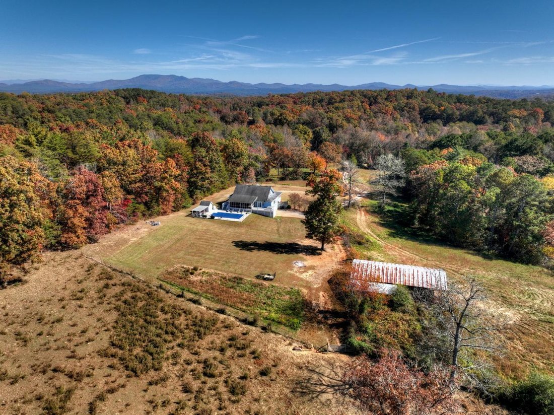 Stunning Farmhouse Now Available In The In Mc Caysville,