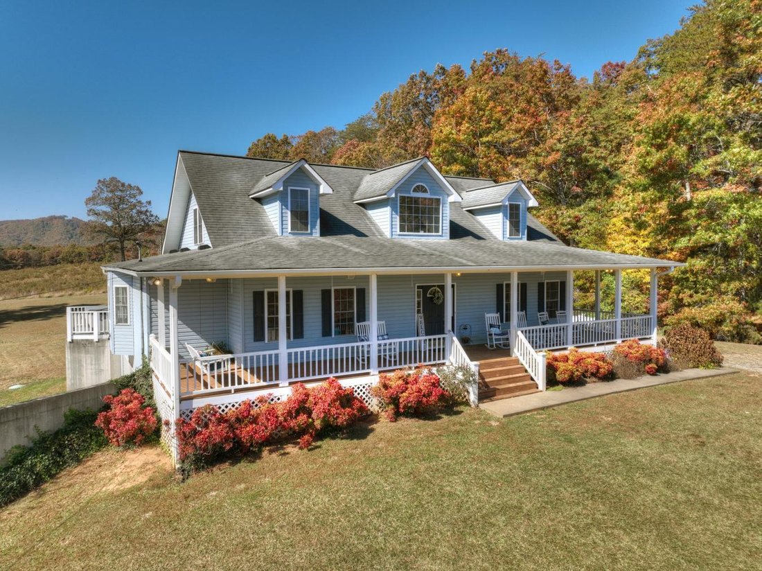 Stunning Farmhouse Now Available In The In Mc Caysville,