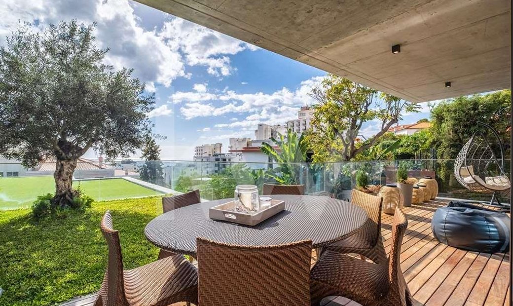 Magnificent T4 Luxury Apartment Savoy Residence In Funchal, Madeira