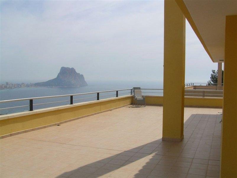 Villa in Calp / Calpe, Valencian Community, Spain 3 - 12414948