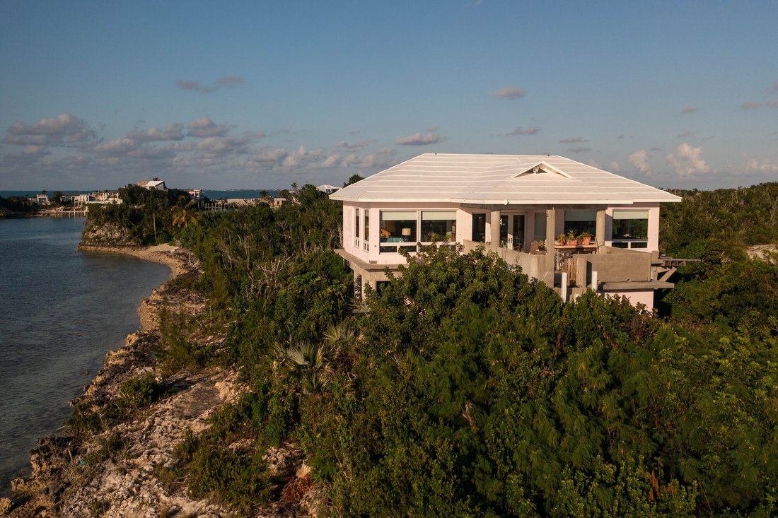 Orchid Beach House In Marsh Harbour, Central Abaco, The Bahamas For