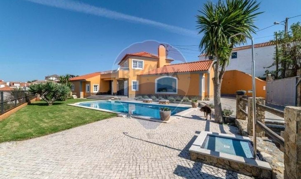 House T3 For Sale In Colares, Sintra En Sintra, Distrito De Lisboa