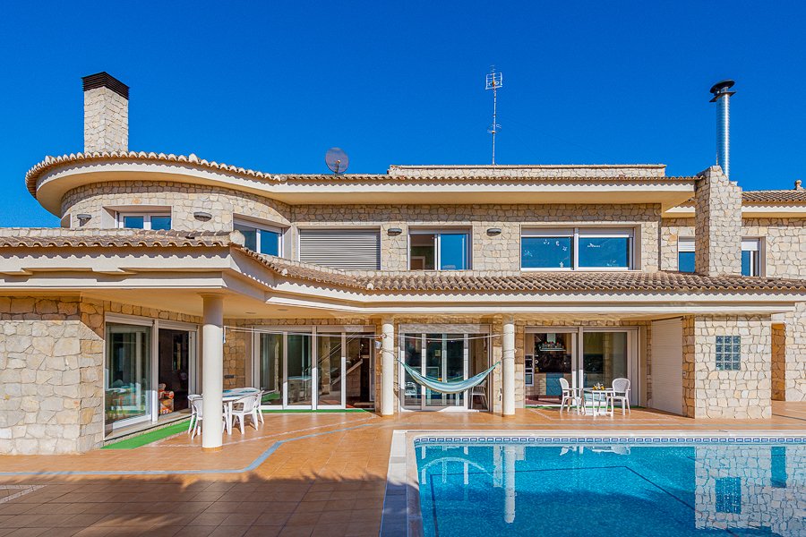 Villa in Serra, Land Valencia, Spanien 1 - 11792377