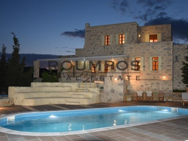 Villa in Naousa, Decentralized Administration of the Aegean, Greece 1