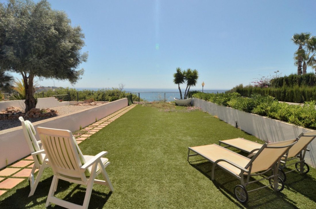 Orihuela Costa Townhouse In Dehesa De Campoamor, Valencian Community