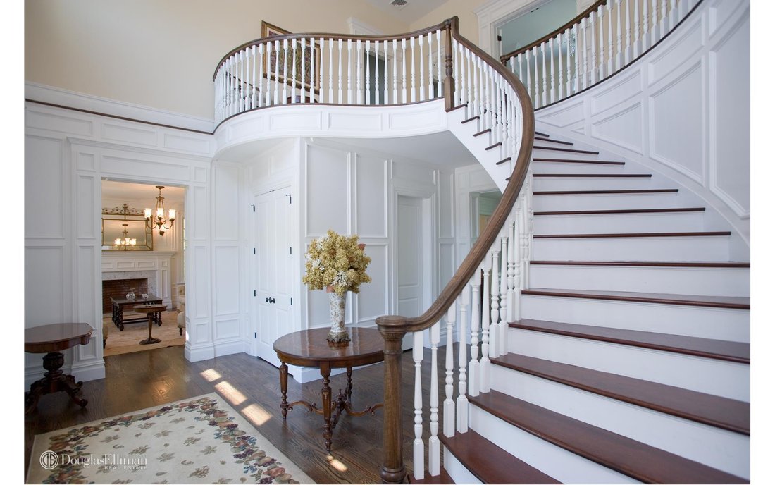 House Water Mill In Water Mill, New York, United States For Rent (12420941)