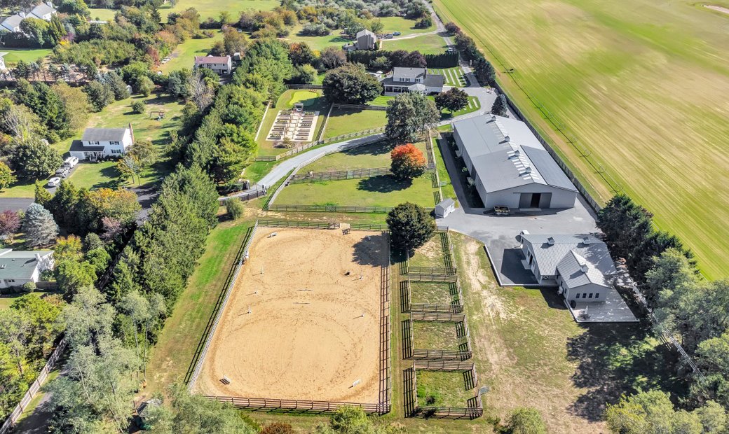 House Jamesport In Jamesport, New York, United States For Rent (12418659)