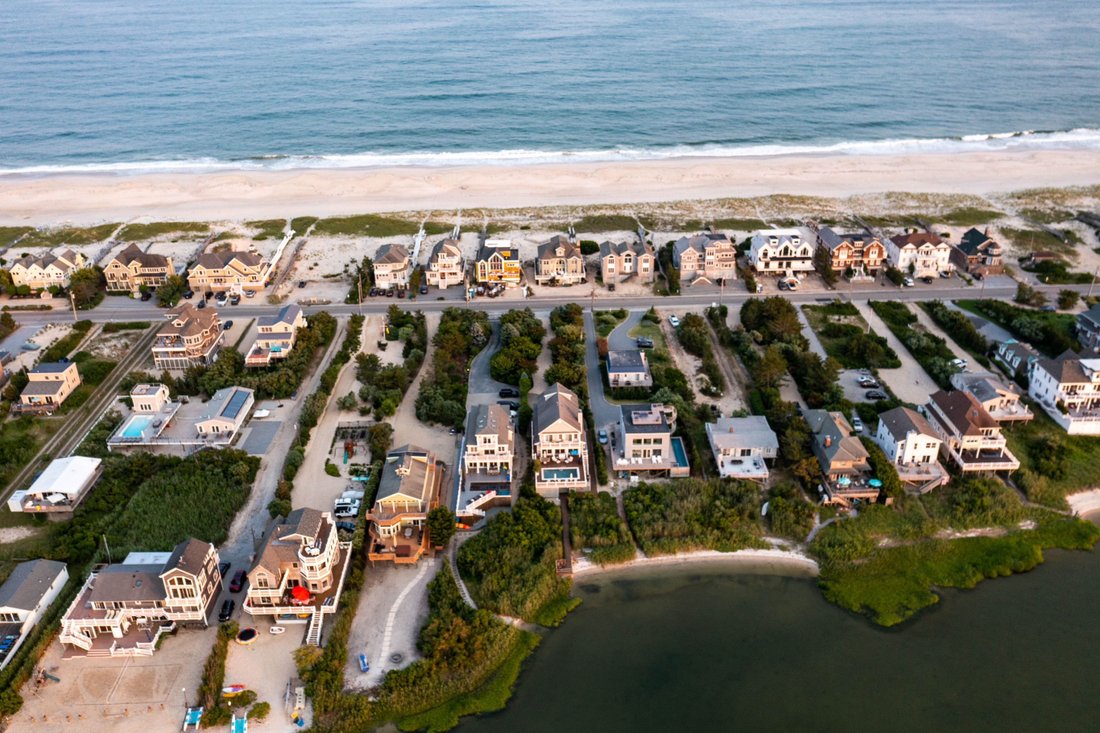 House West Hampton Dunes In Quogue, New York, United States For Rent