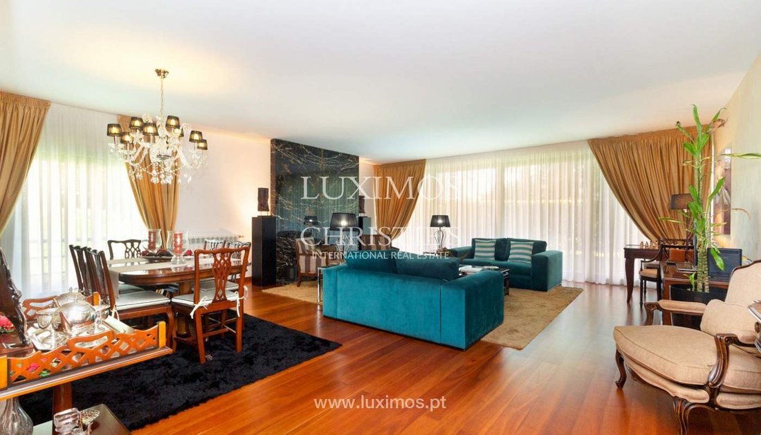 Apartment in Lordelo do Ouro e Massarelos, Porto District, Portugal 3 - 12423542