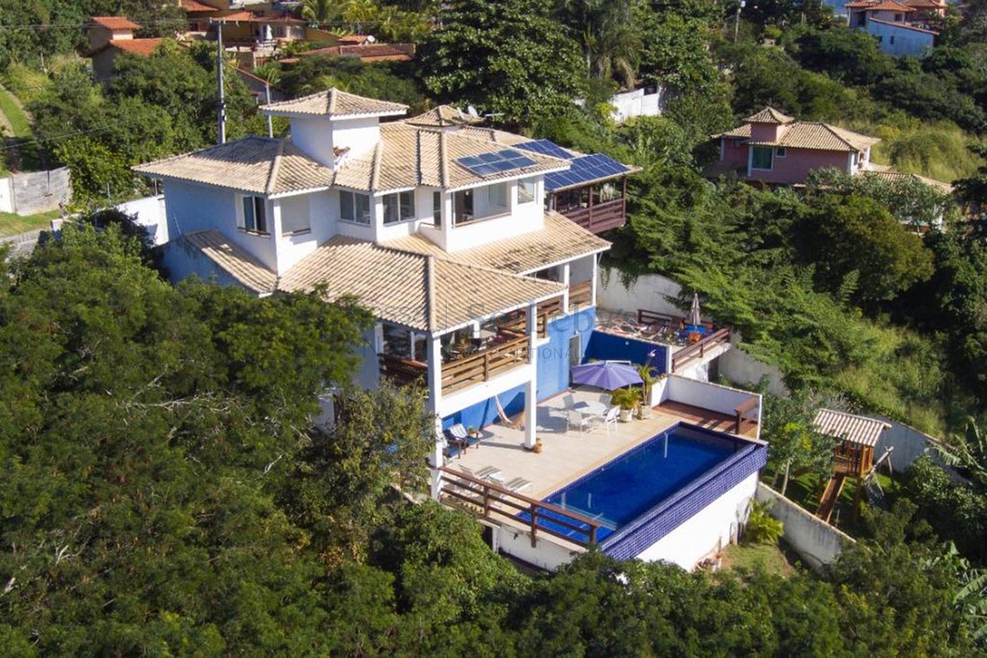 House With Infinity Pool In Armação Dos Búzios, State Of Rio De Janeiro