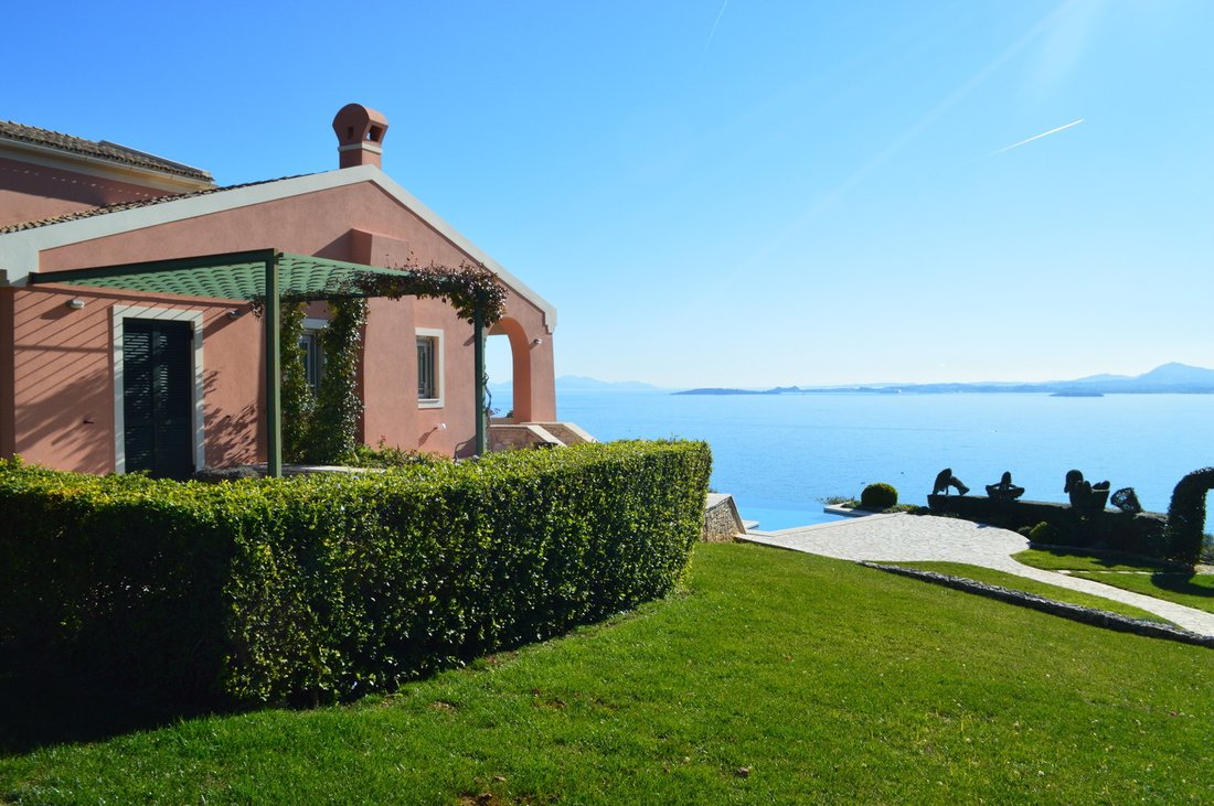 Villa in Corfu, Peloponnese, Western Greece and the Ionian, Greece 4 - 12429447