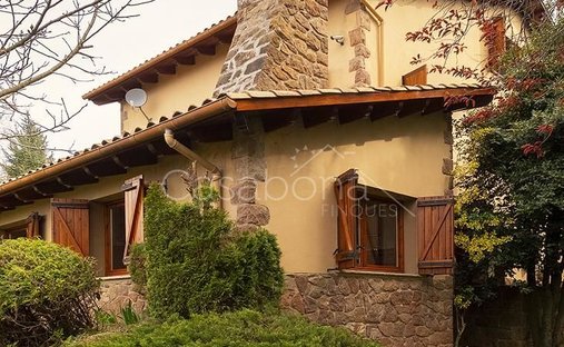 Chalet in Sant Joan de les Abadesses, Catalonia, Spain 1