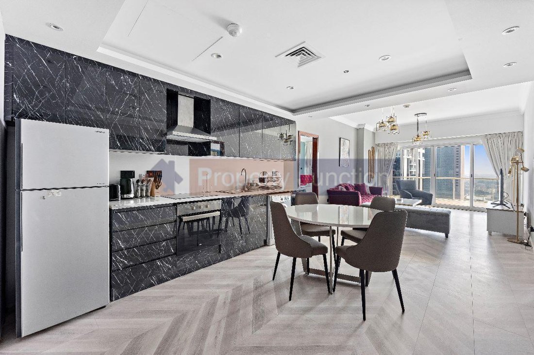 Full Lake View Upgraded Unit Fully In Dubai, Dubai, United Arab