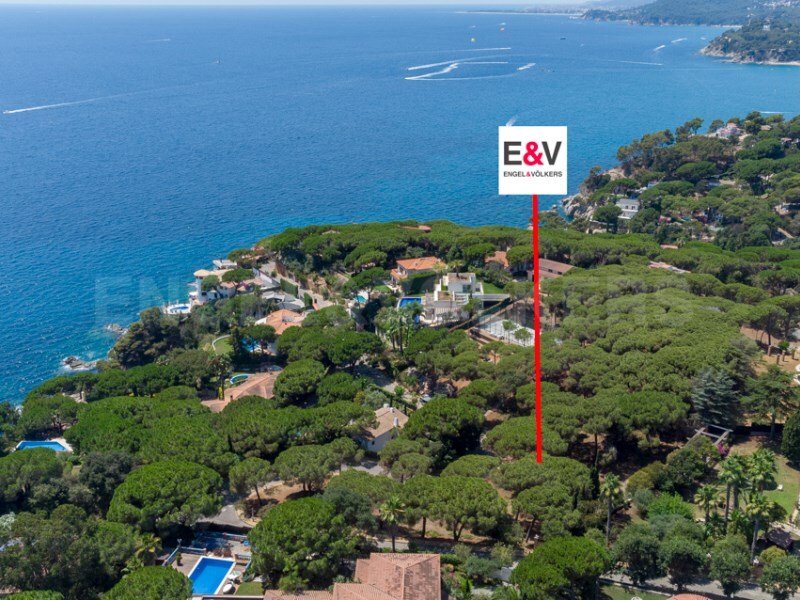 Exclusive Plot On The Seafront In La In Lloret De Mar, Catalonia, Spain