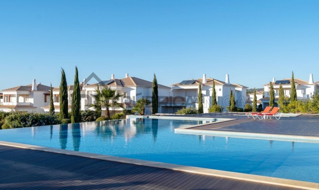 5 Bedroom Villa In A Luxury Condominium Vilamoura In Faro, Algarve