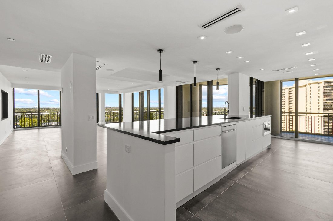 Condo West Palm Beach In West Palm Beach, Florida, United States For