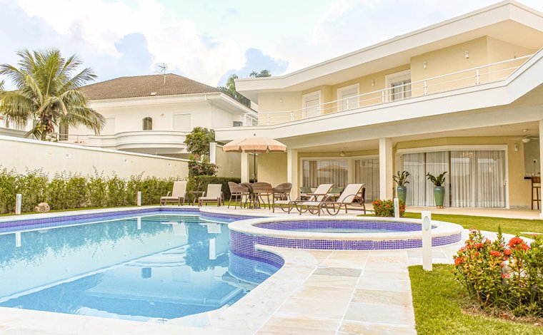 Bertioga Luxury Villa for Sale, $1,397,900