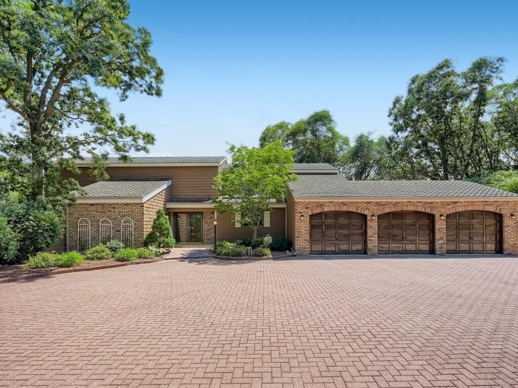 Single Family Detached River Falls In Martell, Wisconsin, United States
