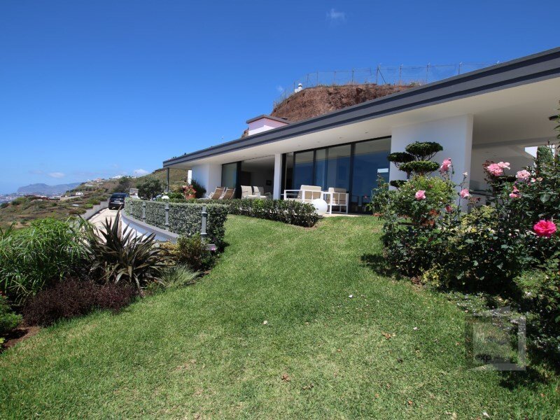 The One And Only Garajau Prime Real Estate In Caniço, Madeira