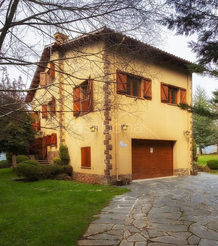 Chalet in Sant Joan de les Abadesses, Catalonia, Spain 4 - 10733835