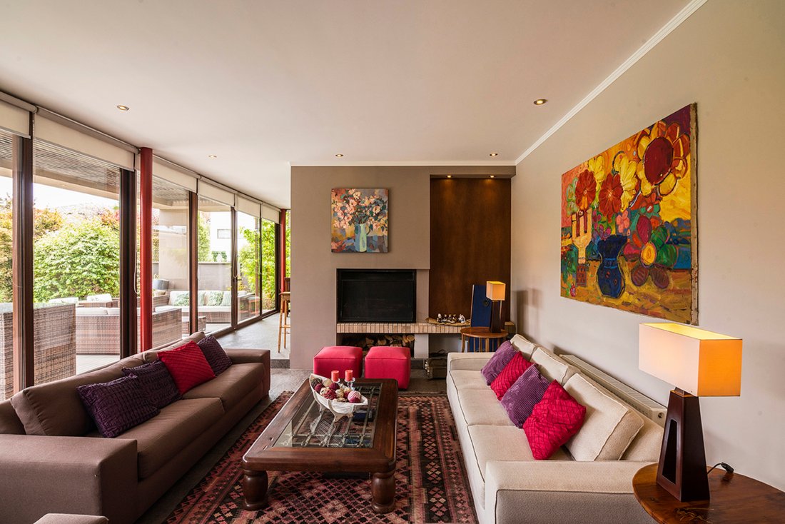 Mediterranean Style Home In Bosques De Montemar In Concón, Valparaíso