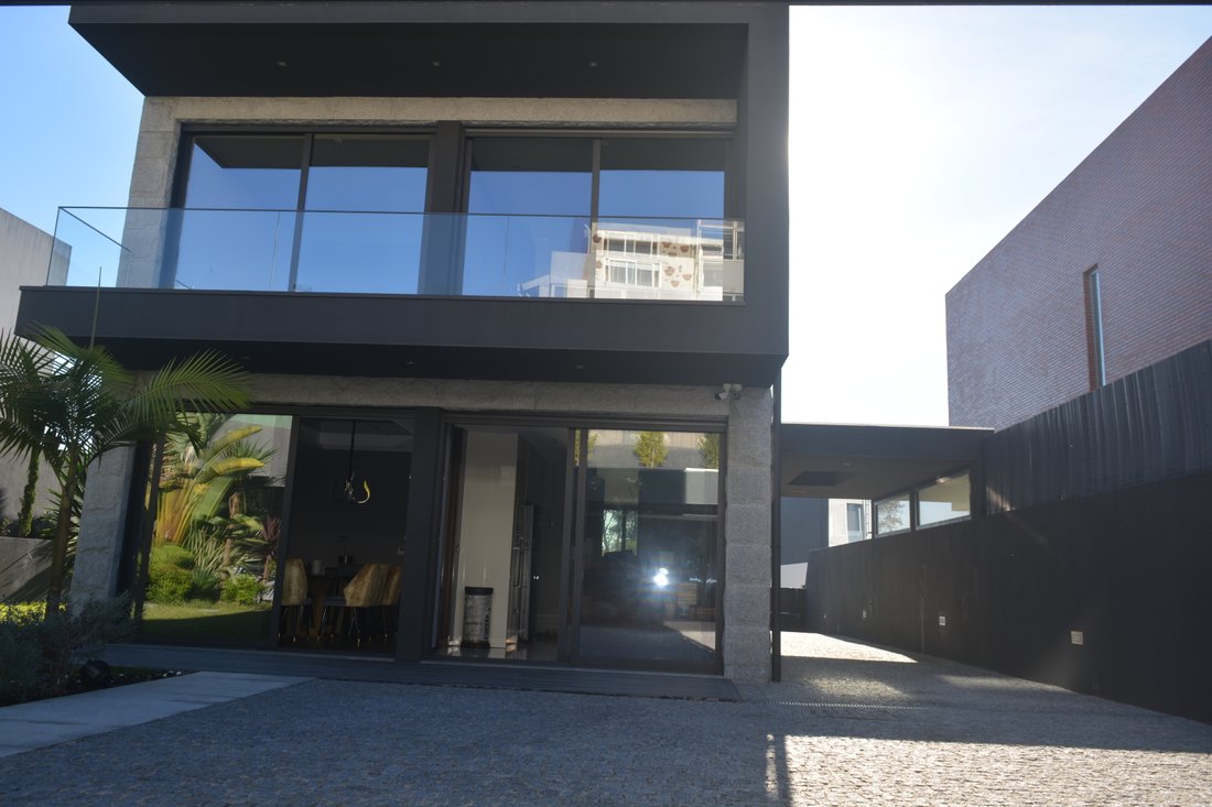 Townhouse in Madalena, Porto District, Portugal 2 - 12434882
