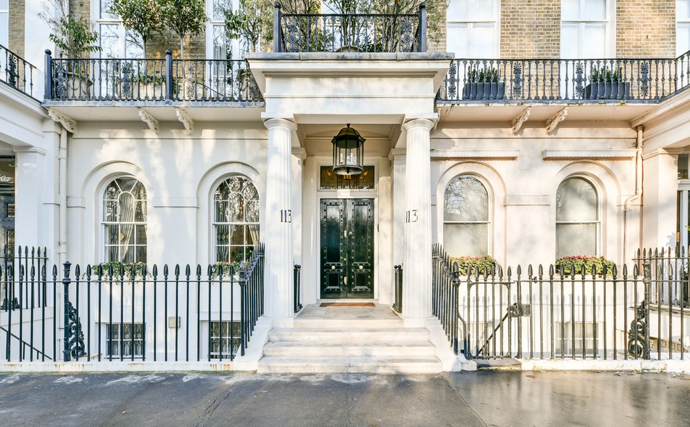 Luxury homes for sale in London, England, United Kingdom | JamesEdition