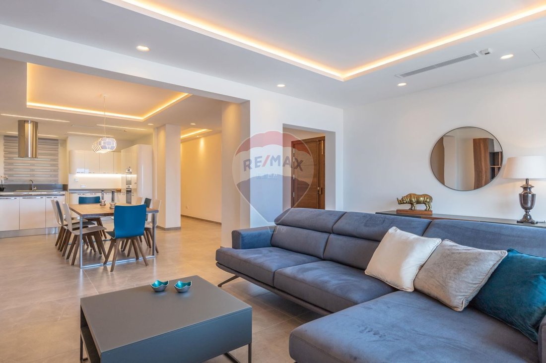Modernized Luxury, Seafront Apartment In Sliema In Sliema, Malta For