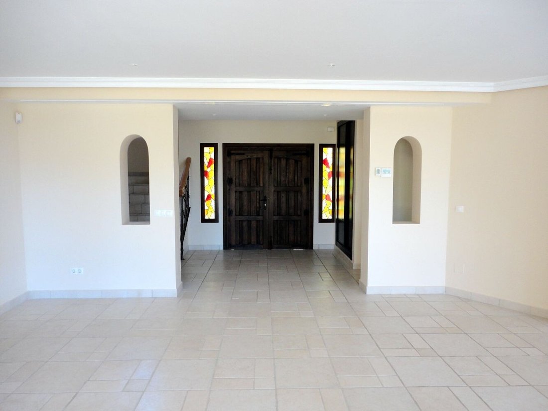 Villa in Benahavis, Andalusia, Spain 4 - 12442645