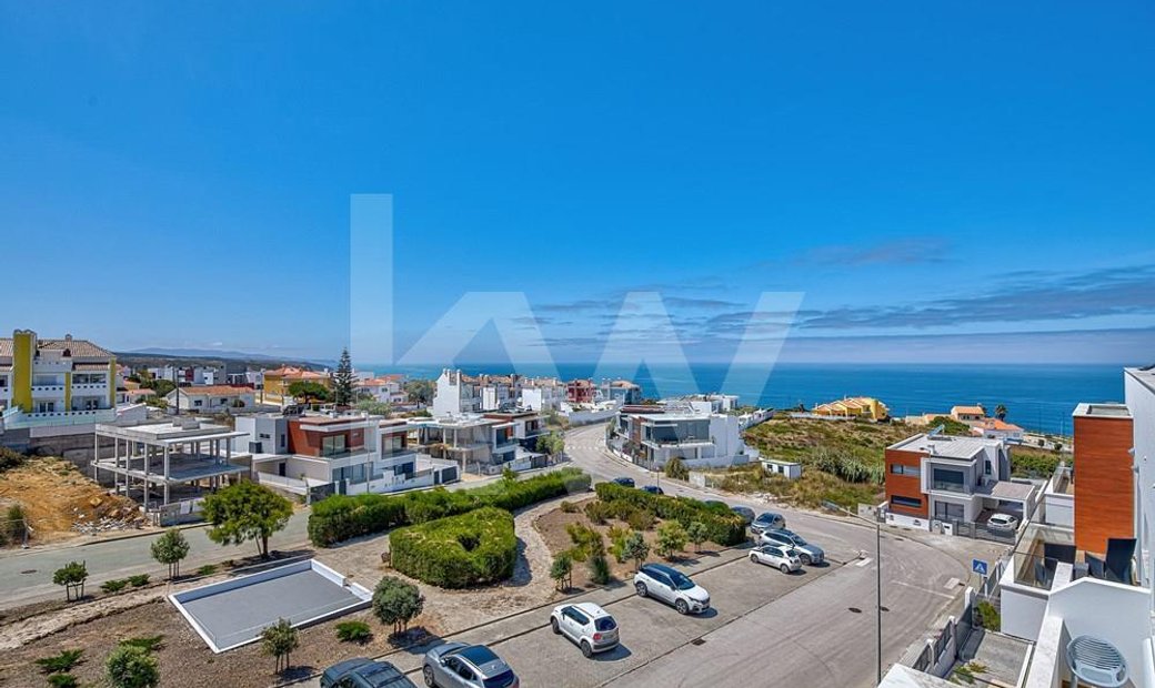Exclusive, Fully Furnished, Luxury Two Storey Apartment In Ericeira