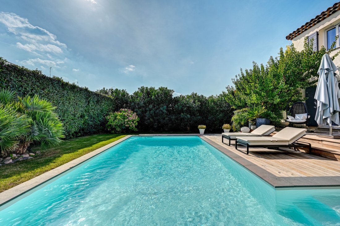 Town House In Saint Antonin Sur Bayon, Provence Alpes Côte D'azur