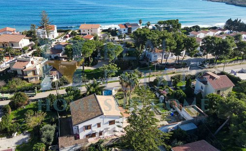 Villa a Neapolis, Siracusa, Sicilia 1