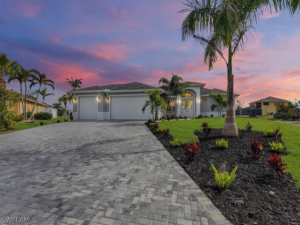 Maison à Cape Coral, Floride, États-Unis 1 - 12446155