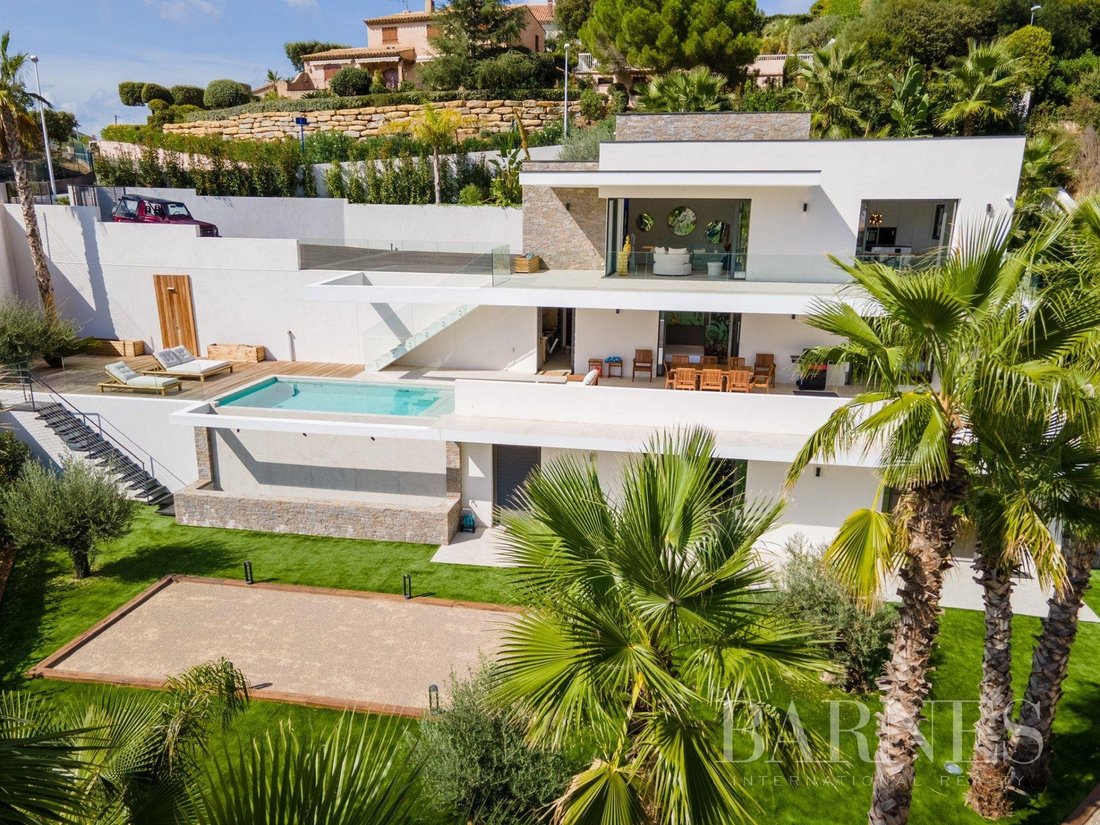 House in Sainte-Maxime, Provence-Alpes-Côte d'Azur, France 1 - 11998870